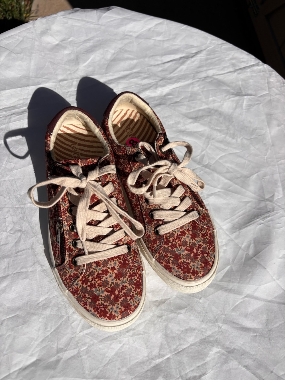 Taos Footwear Women's Floral Lace-Up Sneakers in Burgundy and Cream